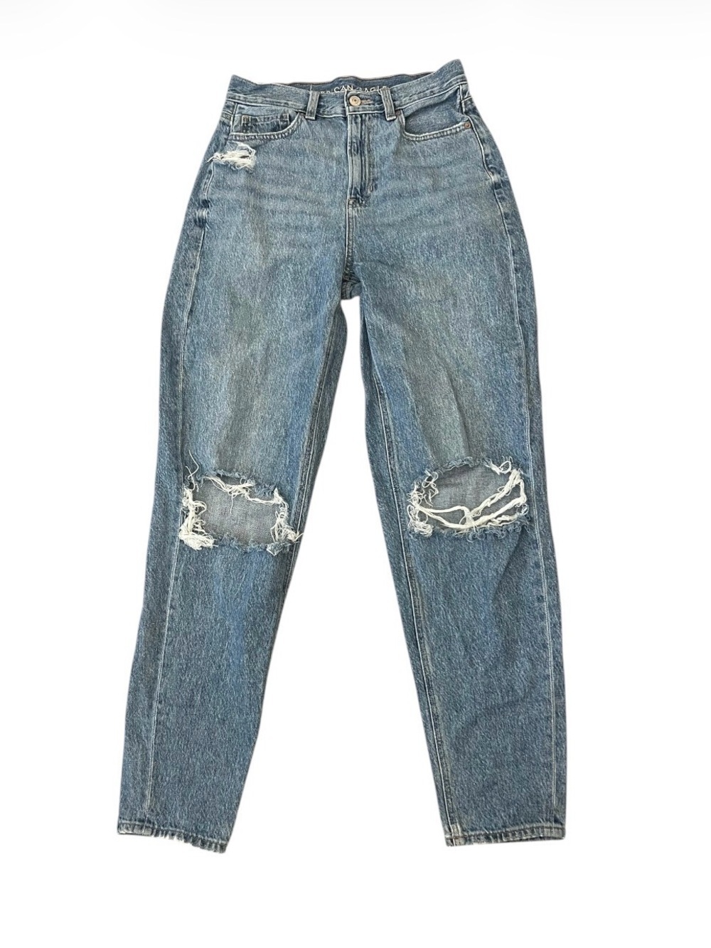 American Eagle Relaxed Mom Jeans Light Wash Size 2 Ripped